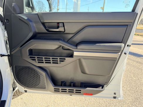 Certified 2024 Toyota Tacoma SR5 image 11