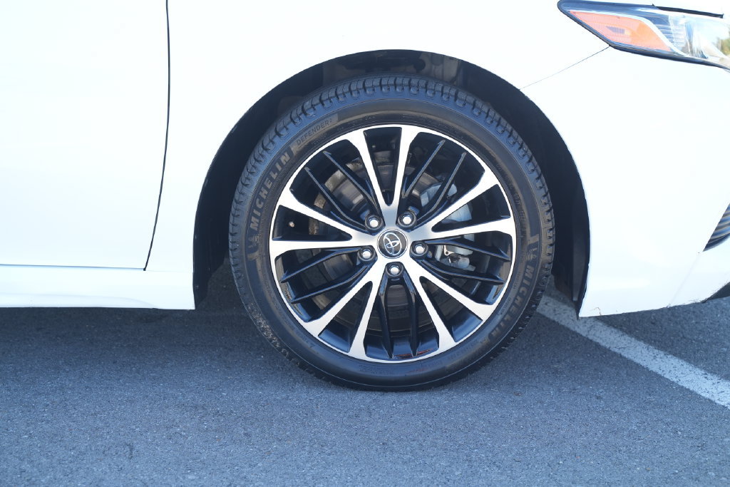 Used 2020 Toyota Camry SE FWD image 46