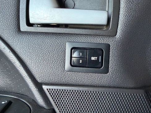 Used 2006 Ford Freestyle Limited image 37