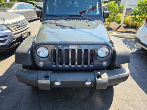Used 2017 Jeep Wrangler Unlimited Sport w/ Quick Order Package 24S AWD/4WD image 6