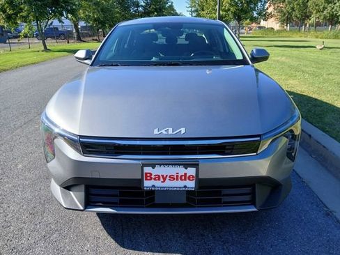 New 2025 Kia K4 EX image 5