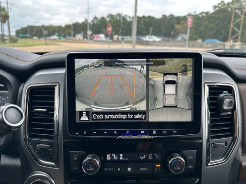 Used 2018 Nissan Titan Platinum Reserve w/ Platinum Utility Package image 14