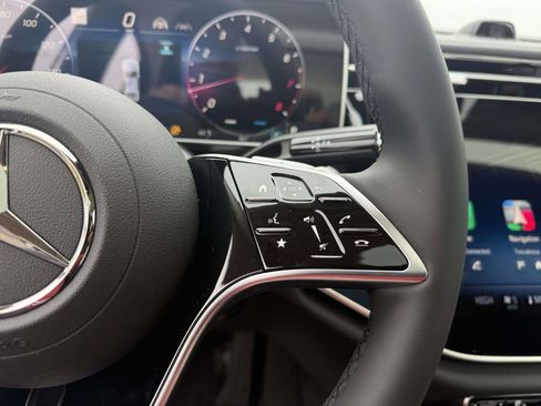 New 2026 Mercedes-Benz E 350 4MATIC Sedan image 17