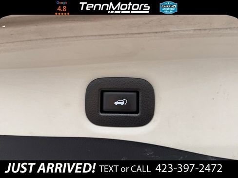 Used 2016 Nissan Rogue SV w/ SV Premium Package AWD/4WD image 15