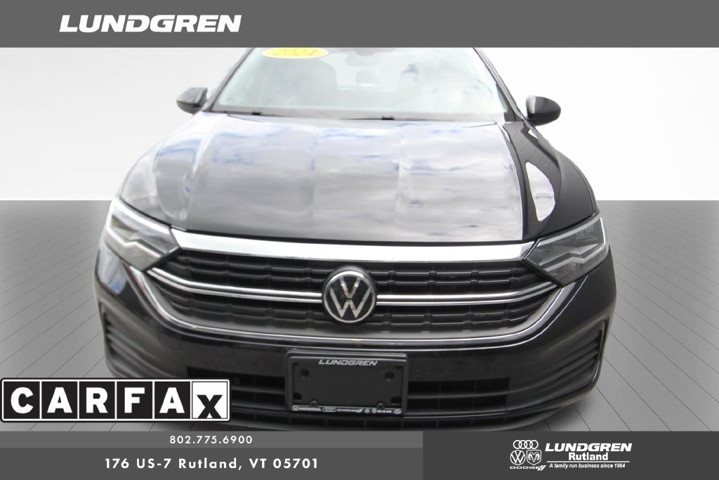 Used 2024 Volkswagen Jetta SE FWD image 19