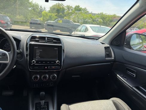 Used 2020 Mitsubishi Outlander Sport ES FWD image 19