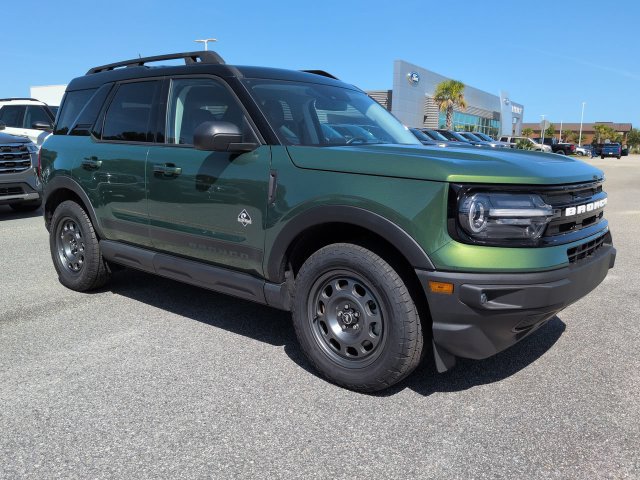 Used 2024 Ford Bronco Sport Outer Banks AWD/4WD image 2
