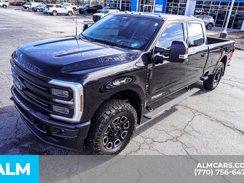 Used 2025 Ford F250 Platinum image 18