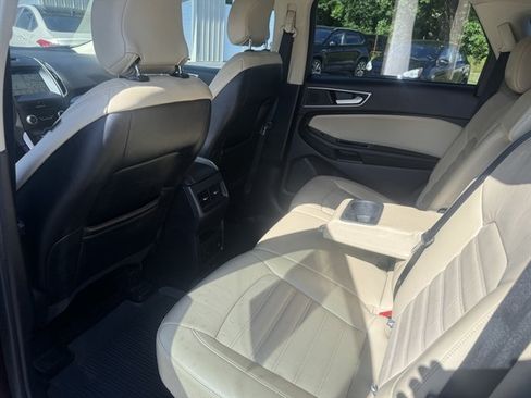 Used 2018 Ford Edge SEL w/ Equipment Group 201A AWD/4WD image 22