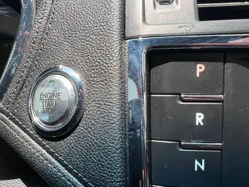 Used 2020 Lincoln Continental w/ Equipment Group 500A FWD image 38