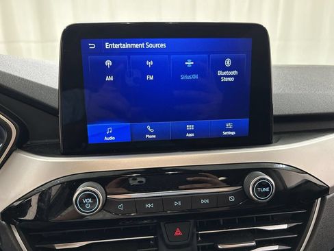 Used 2020 Ford Escape SEL AWD/4WD image 14