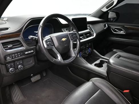 Used 2022 Chevrolet Tahoe Premier AWD/4WD image 15