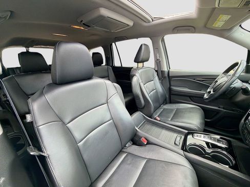 Used 2022 Honda Pilot Touring image 31