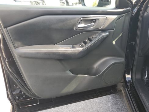 Certified 2024 Nissan Rogue SV image 16