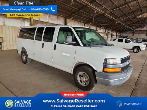 Used 2015 Chevrolet Express 3500 LT w/ LT Preferred Equipment Group RWD image 5