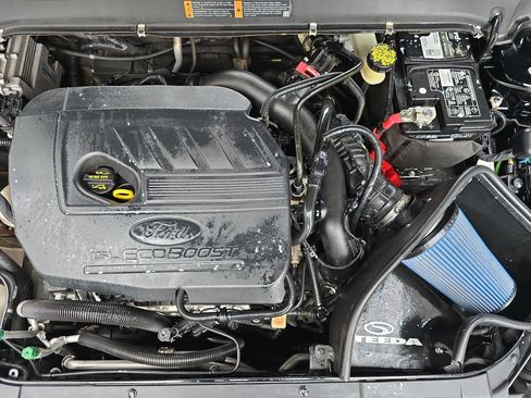 Used 2017 Ford Fusion SE w/ Fusion SE Technology Package image 29