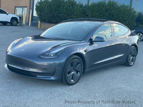 Used 2023 Tesla Model 3 Standard Range RWD image 3