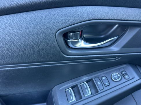 Used 2023 Honda Accord LX image 12