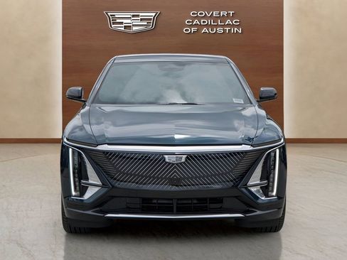 New 2026 Cadillac Lyriq Luxury w/ LPO, Floor Liner Package image 4