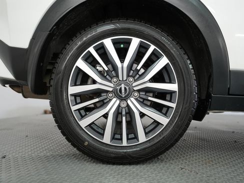 Used 2023 Nissan Kicks SR image 54