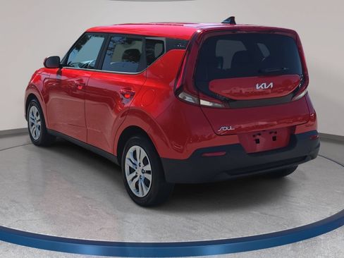Used 2022 Kia Soul LX FWD image 7