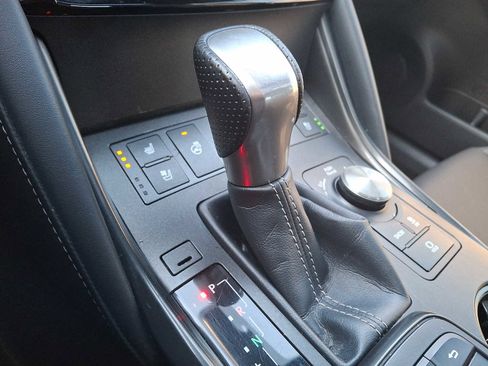 Used 2023 Lexus IS 350 F Sport image 12