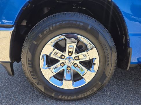 Used 2023 RAM 1500 Laramie AWD/4WD image 15