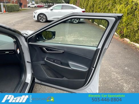 Used 2025 Kia EV6 Wind image 51