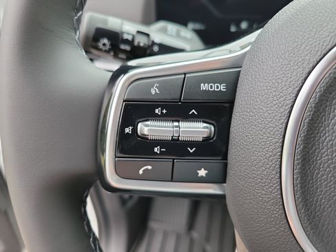 New 2026 Kia Carnival SX w/ SX Dark Edition Package image 17