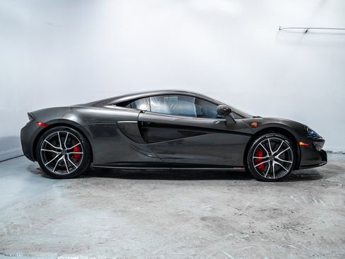 Used 2016 McLaren 570S Coupe image 8