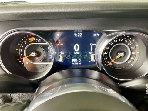 Used 2021 Jeep Wrangler Unlimited Sahara AWD/4WD image 19