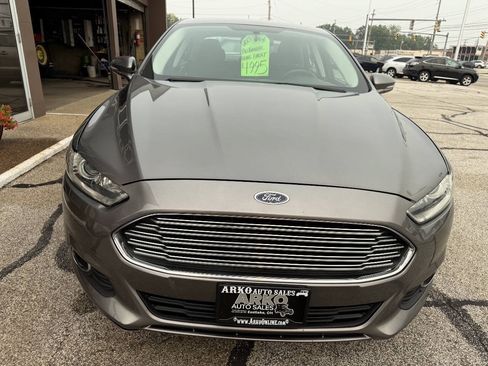Used 2013 Ford Fusion SE FWD image 3