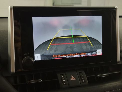 Used 2025 Toyota RAV4 XLE Premium FWD image 20