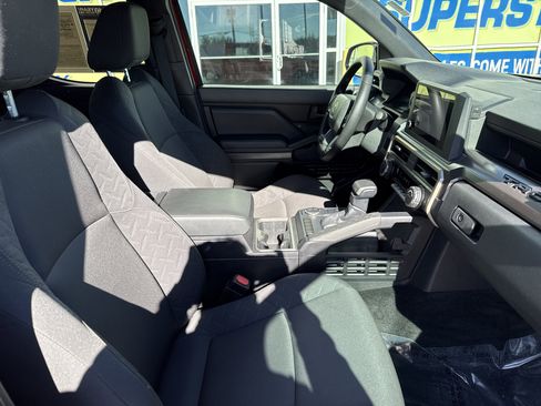 Used 2025 Toyota Tacoma 2WD Double Cab image 33
