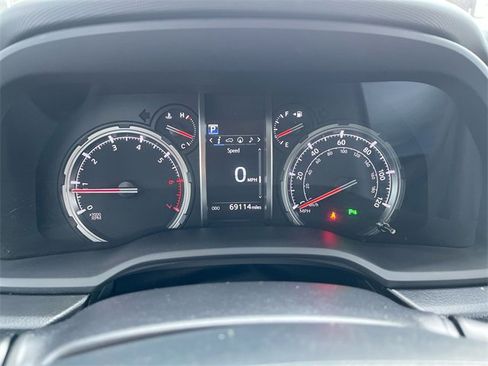 Used 2021 Toyota 4Runner Limited image 12