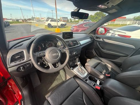 Used 2018 Audi Q3 2.0T Premium Plus w/ Premium Plus Package AWD/4WD image 14