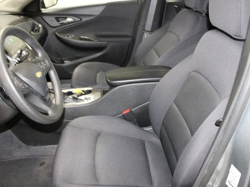 Used 2025 Chevrolet Malibu LT FWD image 12