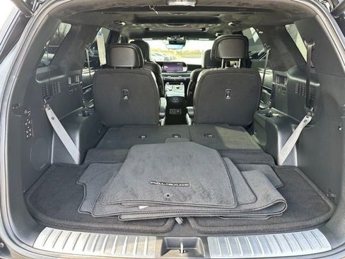 Used 2024 Hyundai Palisade Calligraphy AWD/4WD image 11