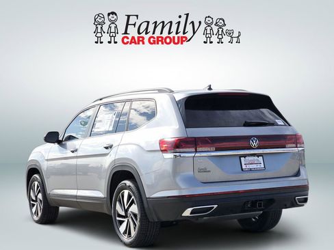New 2026 Volkswagen Atlas SE FWD image 3