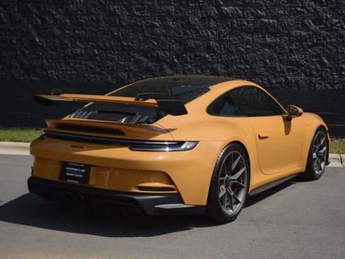 Certified 2022 Porsche 911 GT3 RWD image 7