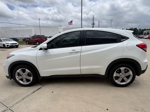 Certified 2017 Honda HR-V EX image 5