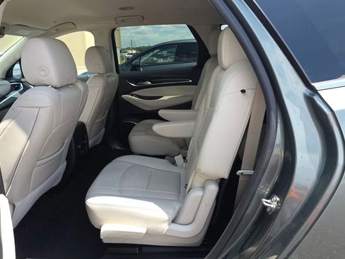 Used 2023 Buick Enclave Essence FWD image 8