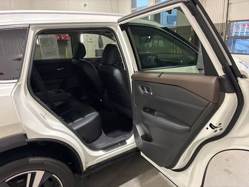 Certified 2023 Nissan Rogue SL w/ SL Premium Package image 12