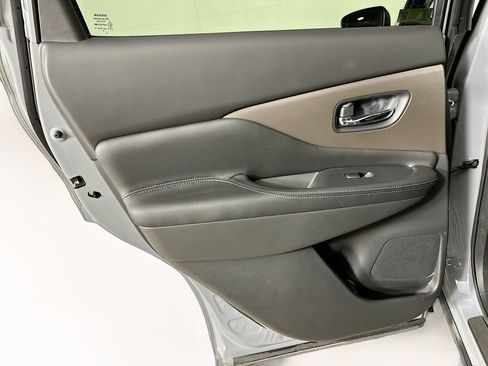 Used 2024 Nissan Murano SV w/ SV Midnight Edition Package image 26