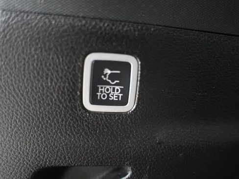 Used 2024 Jeep Wagoneer L Series II w/ Flexible Seating Group image 39