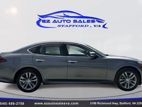 Used 2016 INFINITI Q70 3.7 AWD/4WD image 4