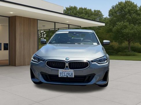 Used 2025 BMW 230i Coupe w/ Convenience Package RWD image 3