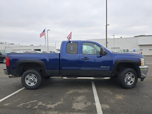 Used 2013 Chevrolet Silverado 2500 LT w/ Interior Plus Package image 16