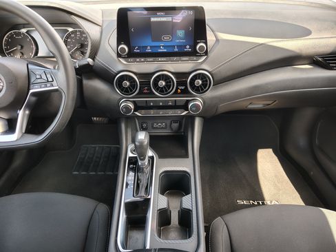 Used 2025 Nissan Sentra SV FWD image 7