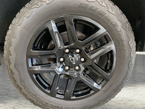 Used 2023 Chevrolet Colorado Trail Boss w/ Technology Package image 20